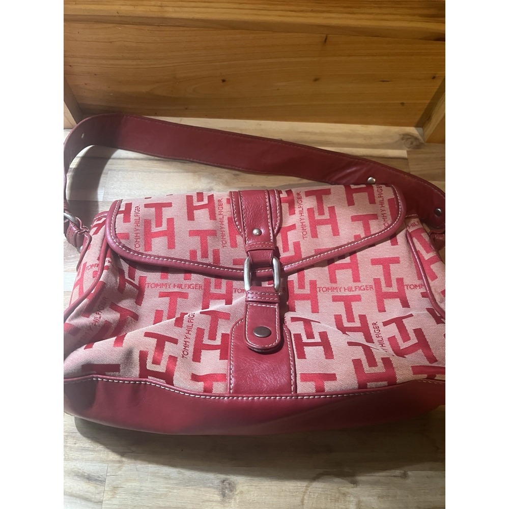 Tommy Hilfiger Pink/Red Logo Shoulder Bag Buckle Closure Lined Inner Pockets